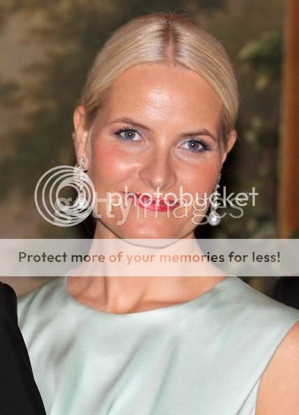 Sonja Haraldsen. Reina de Noruega - Página 7 141630606