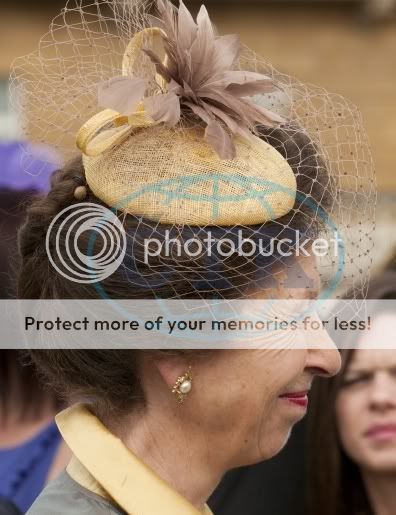 Princesa Ana Mountbatten-Windsor y familia - Página 5 F201107150384201