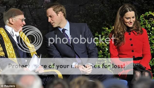 ENLACE WILLIAM Y KATE - Página 5 Article-1360572-0D5B911C000005DC-843_634x365