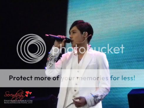 [HJL] Araneta Concert fan fotos (3) HJL_manilaconcert007