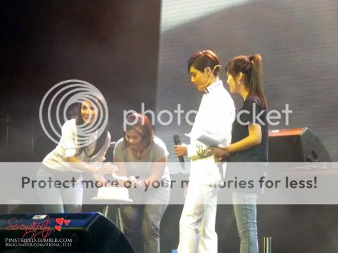 [HJL] Araneta Concert fan fotos (3) HJL_manilaconcert019