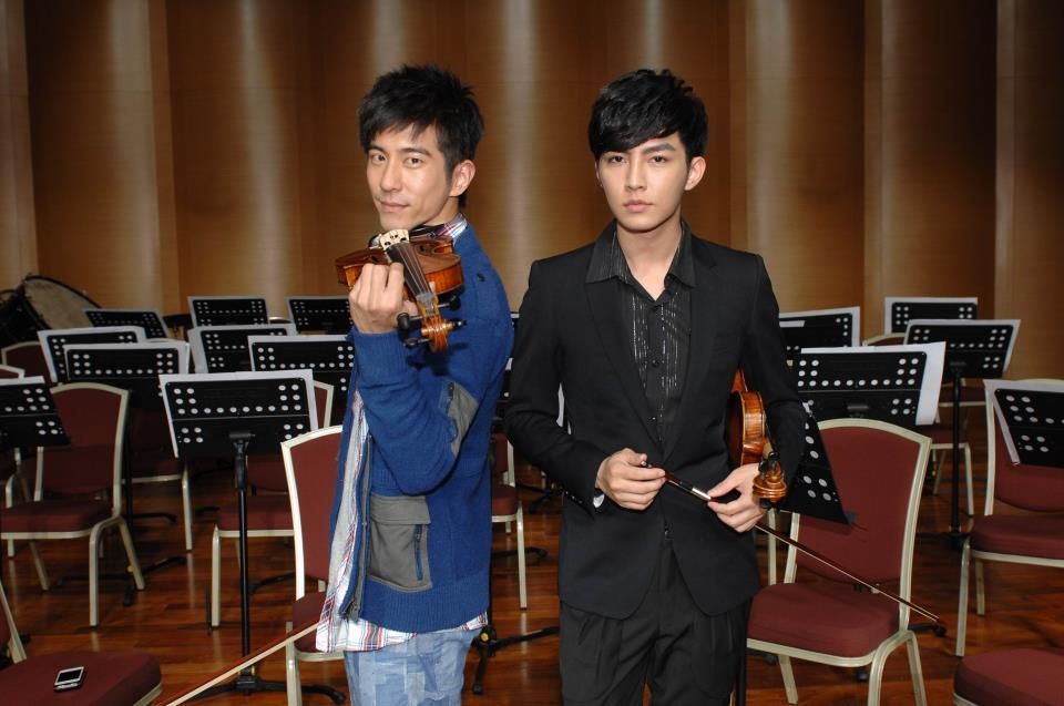 Aaron Yan (Арън Ян) Gaam1