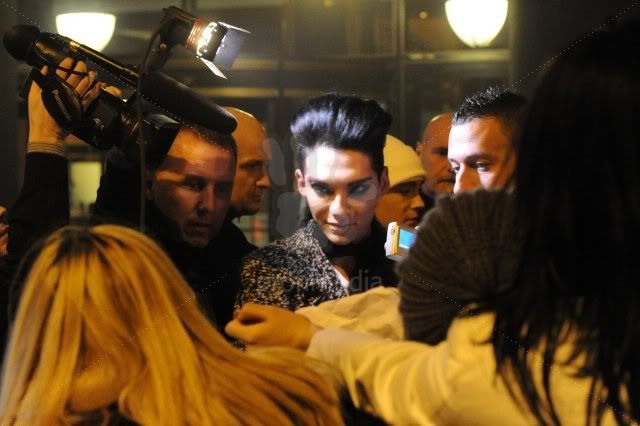 Bill firmando autografos en Milan 18.01.10 Mailand1801104