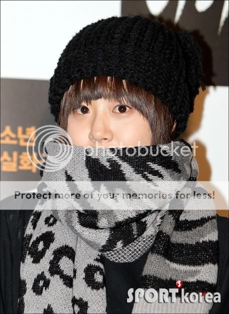 Moon Geun Young tại buổi ra mắt bộ phim "Children" 20110125201101748