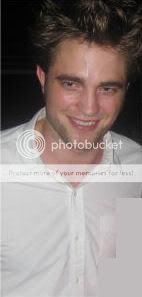 Imagenes/Videos de Robert Con Fans - Página 14 RobertPattinsonwithfan07302009-2-1