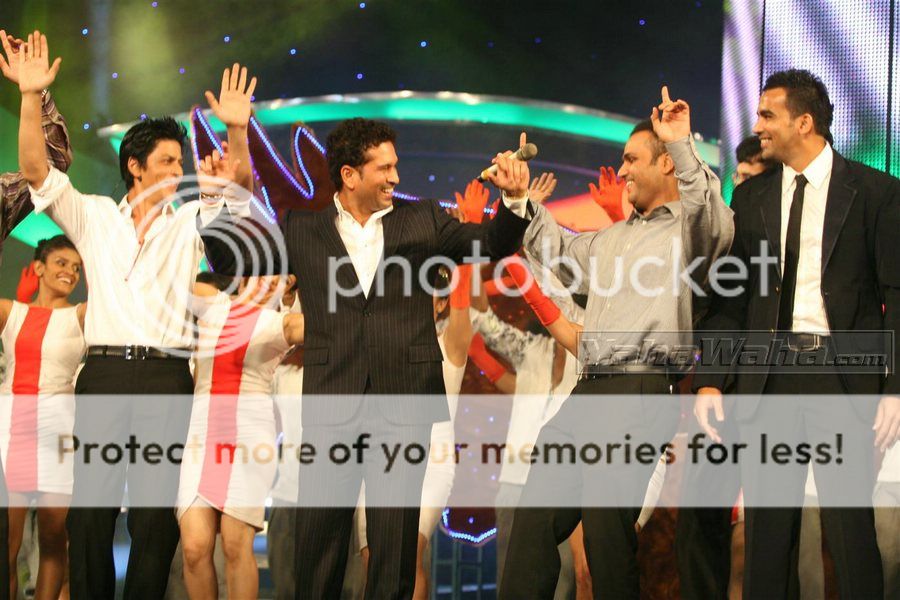 صور شاروخان فى حفل Sahara Sports Awards 2dd5040b