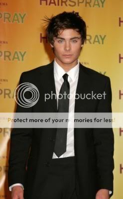 Zac Efron Zac_efron_1174061300