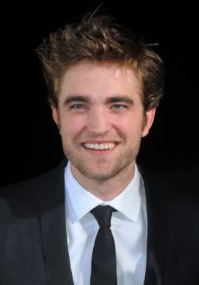 Robert Pattinson Won’t Star in ‘Dark Arc’ Robert-Pattinson40-280x400