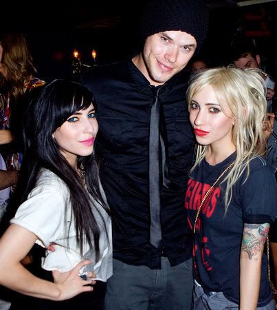 New/Old photo of Kellan Lutz And The Veronicas Gallery-msg-124068612843-3