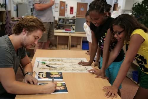 Twilight Star Michael Welch Dazzled Military Teens on First USO Education Tour Img_4144