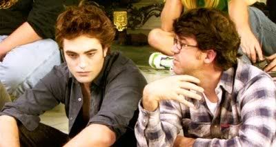 New/Old BTS Pic of Robert Pattinson in New Moon   Normal_bastidores_luanova_060