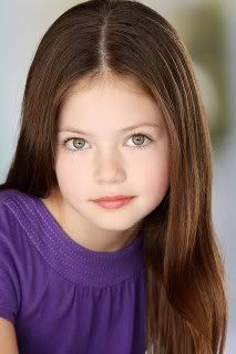 Newcomer Mackenzie Foy to play Renesmee in 'Breaking Dawn' S320x320