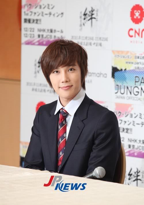 Fotos Park Jung Min en conferencia de prensa (17.09.10)  Jmj31