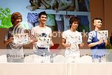 100812 Mexicana Firma de autografos  III Th_43