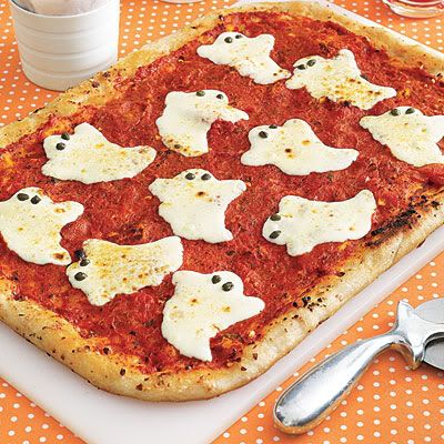 CELEBRATION OF SPECIAL HOLIDAYS - Page 4 Ghostly-pizza-l