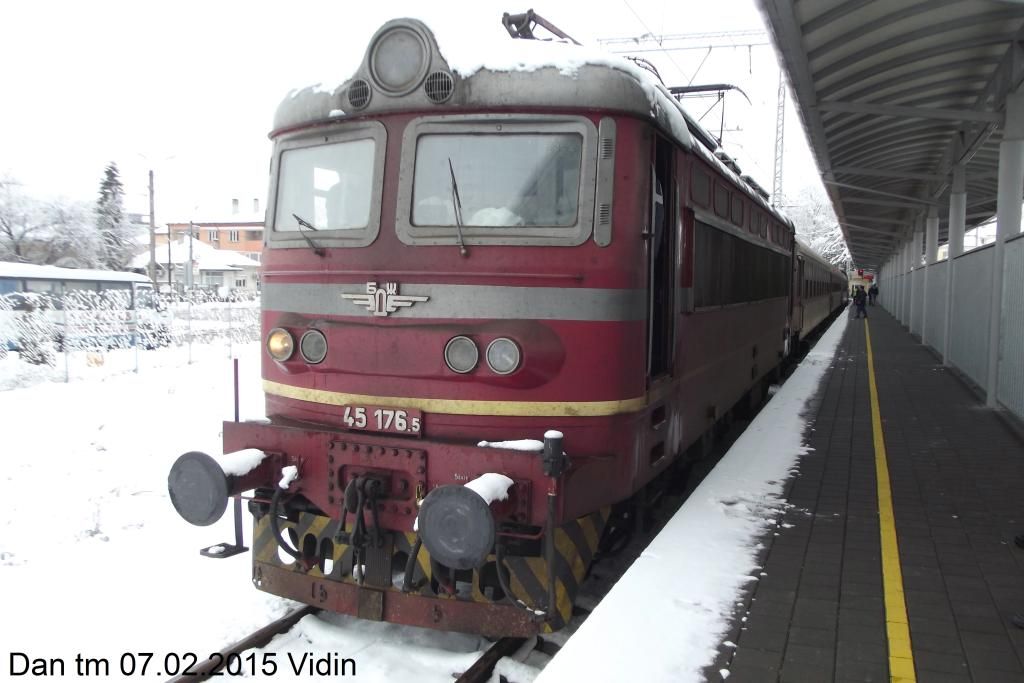  Mersul Trenurilor 2015/2016 - Pagina 23 DSCF2799_zpsan52yocp