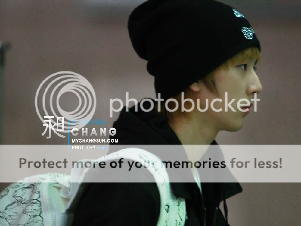 [fanpics] MBLAQ @ Gimpo Airport F0091095_4b7553a8d0e09