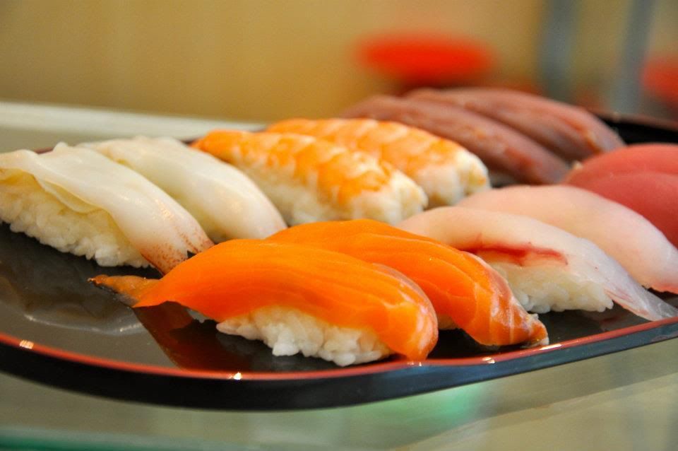 Ăn thử Sushi cá hồi miễn phí Image011