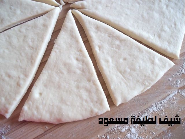 طريقة العجن الصحيحة من مطبخ الشيف لطيفة مسعود بالصور 18