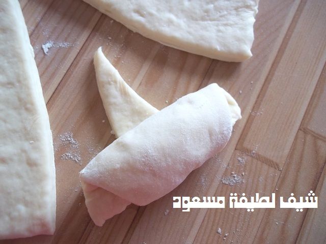 طريقة العجن الصحيحة من مطبخ الشيف لطيفة مسعود بالصور 23