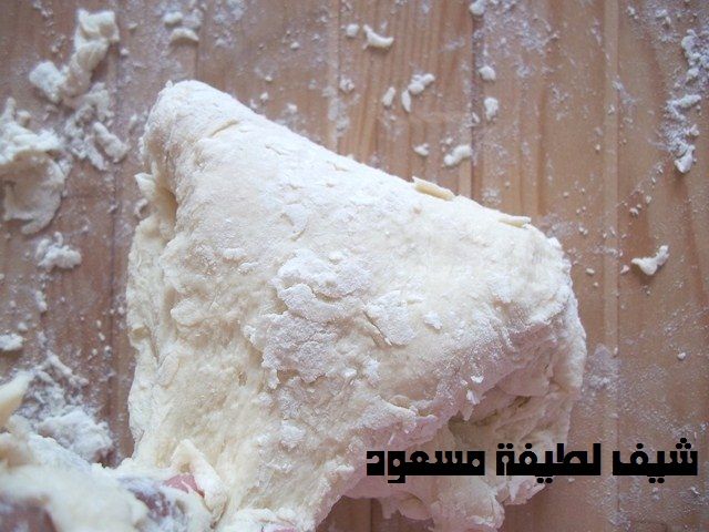 طريقة العجن الصحيحة من مطبخ الشيف لطيفة مسعود بالصور 24