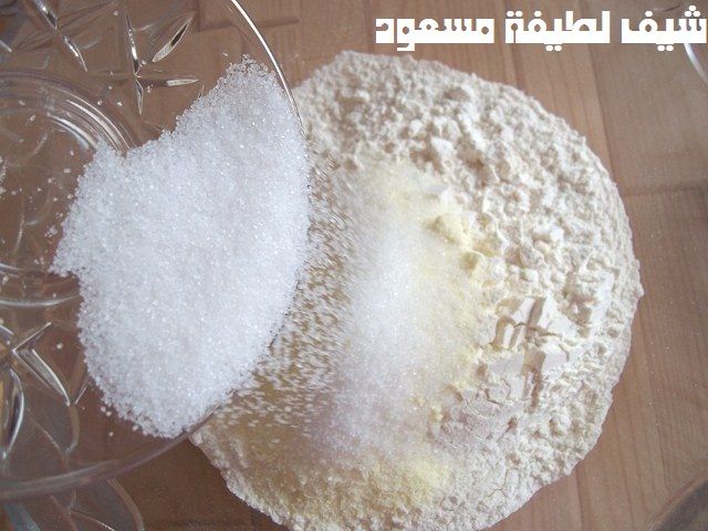 طريقة العجن الصحيحة من مطبخ الشيف لطيفة مسعود بالصور 47