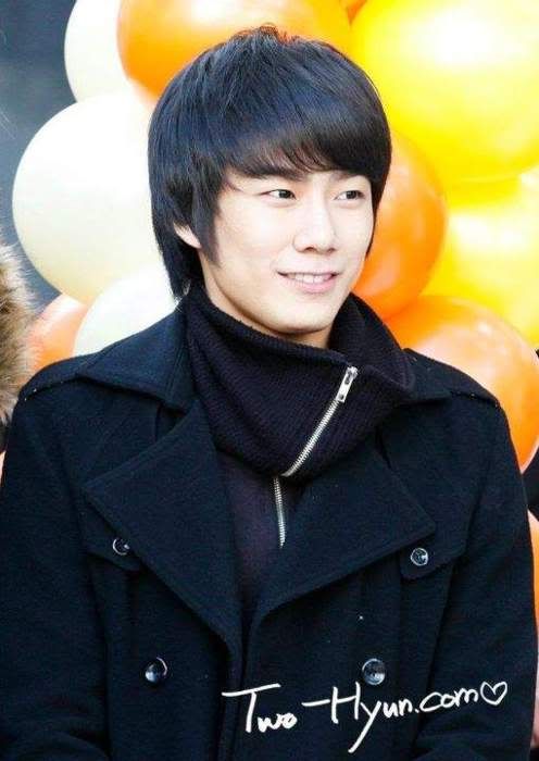 [14.11.11] Fantaken : recibimiento a Jun Jin de Shinhwa. Tumblr_lunr5mgGGL1r117zyo1_500