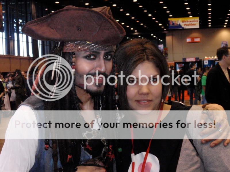 C2E2 PICTURES P4170081