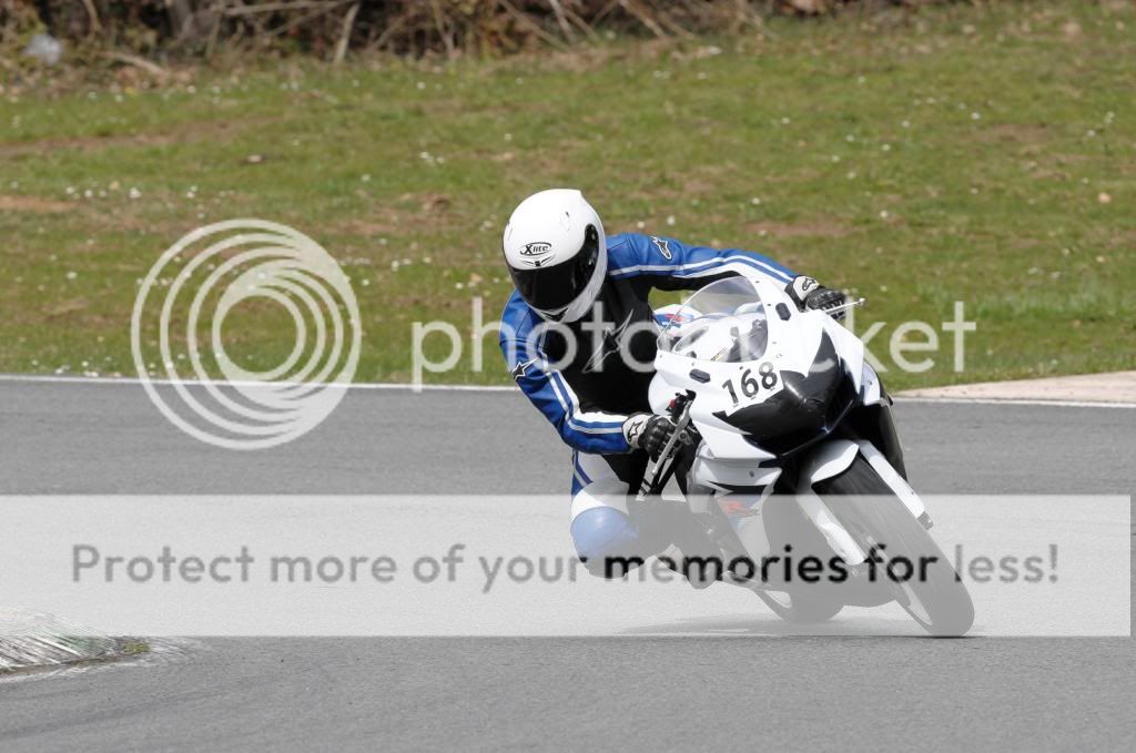 E a GSX-R 600 na pista... 20130413-Folembray-3346_zpsdd923306