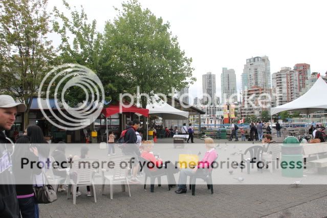 Huyền Trinh và gia đình thăm Y Sĩ (Vancouver) IMG_0172