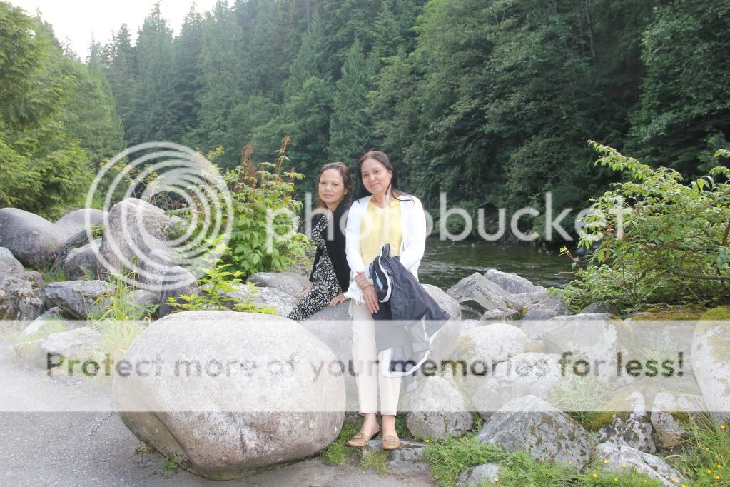 Huyền Trinh và gia đình thăm Y Sĩ (Vancouver) IMG_0117