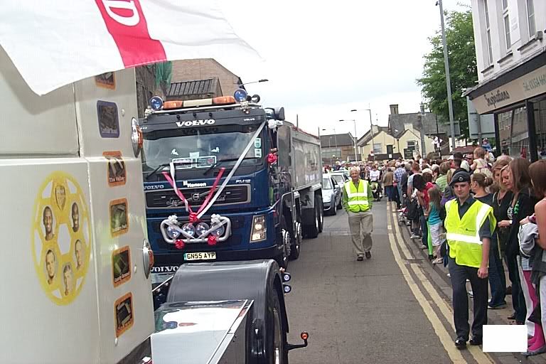 March Summer Parade Saturday 12th June 2010 P0004400