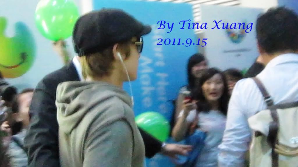 [HJL] Incheon Airport hacia Shenzhen + llegada a China [15.09.11] (3) 0eb30f2442a7d933a5e4ad2