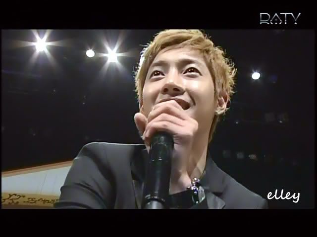 [HJL] PlayFul Kiss 'Premium Talk and Live Show in Tokyo en DATV 156AAC4F4E6BF543352E11