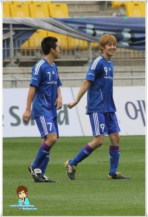 [HJL] FC Men Match [11.09.10] (7)   315521_281529351873308_231614143531496_1225971_1193372764_n