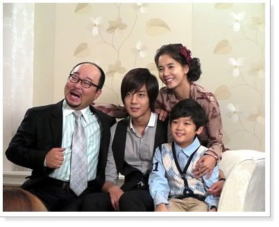 [HJL] Seung Jo y su familia (2) 45