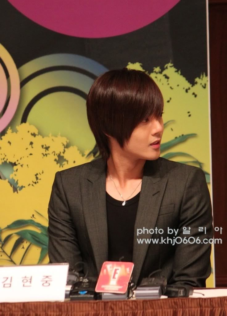 [HJL] Beso Travieso Press Conference (5) 38f47b5f10fef207faf2c088