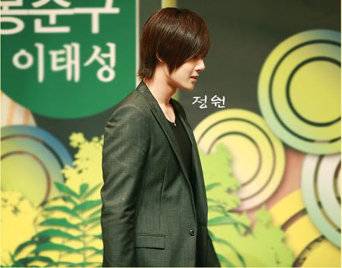 [HJL] Beso Travieso Press Conference (5) 5771190cc3b651a9aa645717