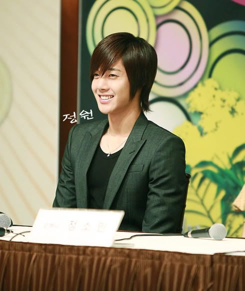 [HJL] Beso Travieso Press Conference (5) 7657235273ffa56043a75b16