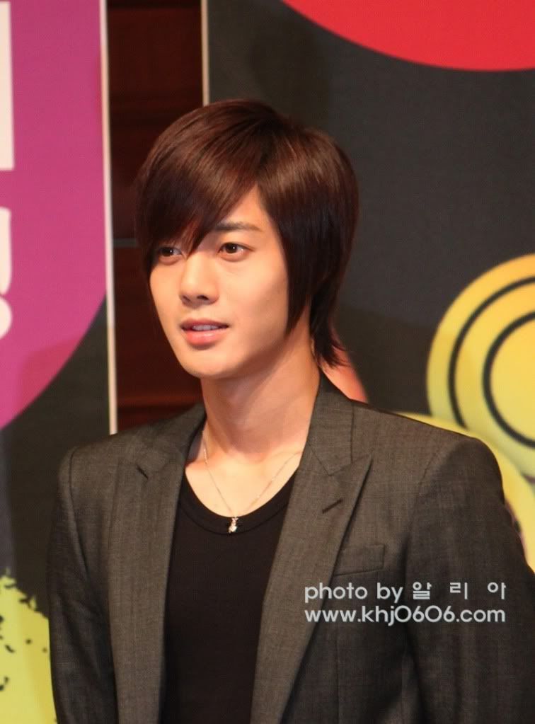 [HJL] Beso Travieso Press Conference (5) 8a089a7c28e4a64c29388a96