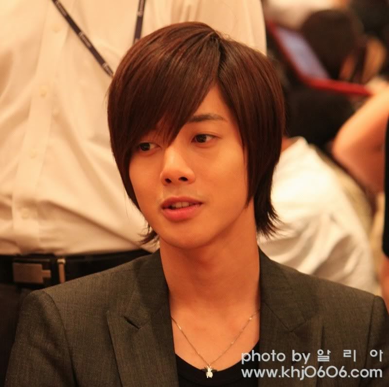 [HJL] Beso Travieso Press Conference (5) C3c52015d3460e15f2de3286