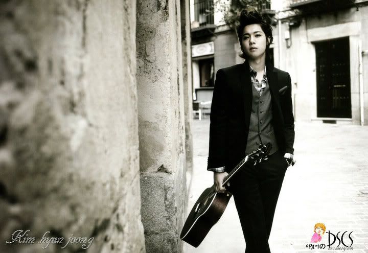 [HJL] ''Ready, Action! Kim Hyun Joong in Spain'' (photobook completo) 40776_462677486795_154554401795_6590057_4658597_n