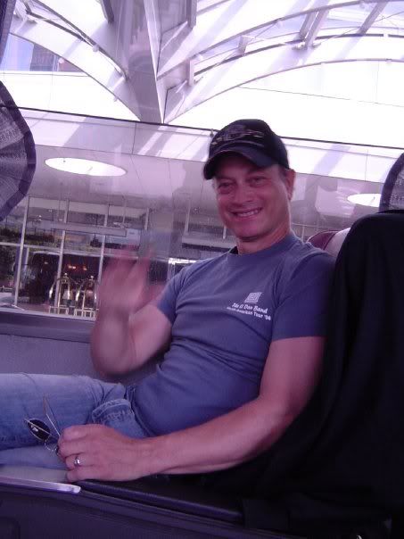 Gary Sinise - Page 3 5016_93608039473_764234473_1830923_