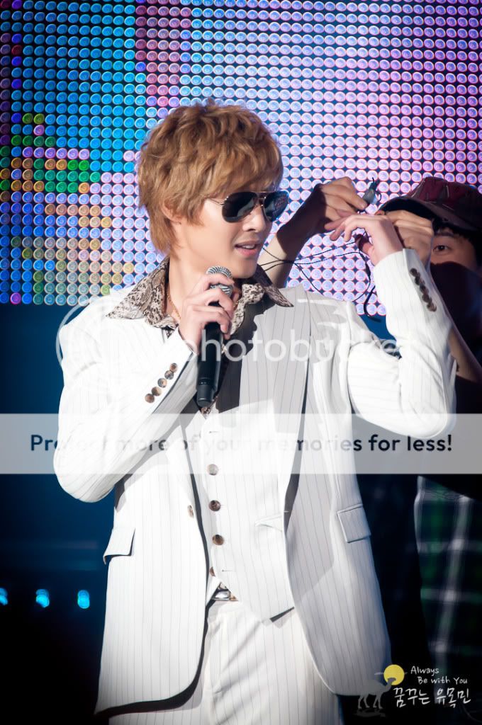 [HJL] Secret Garden Premium Live [29.10.11] (6) 1b4c510fd9f9d72aa2eaa858d42a2834359bbbed