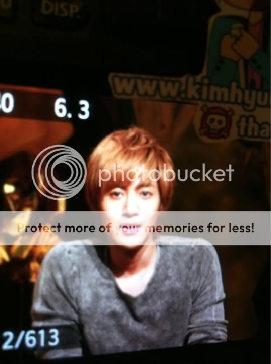 [HJL] LUCKY Fansign Event [05.11.11] 314574_308551102504466_231614143531496_1347464_1693189277_n