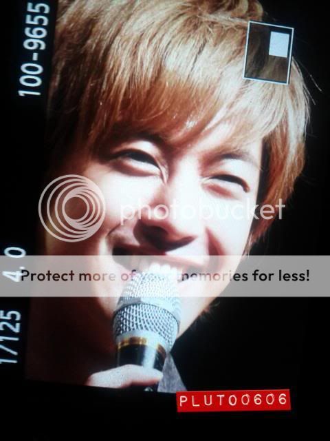 [HJL] LUCKY Fansign Event [05.11.11] 378851_308653495827560_231614143531496_1348125_2140138387_n