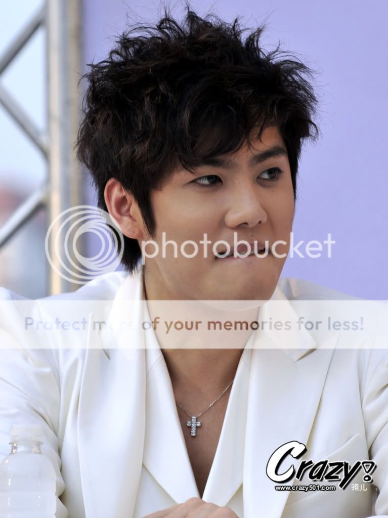 [KJ] “Persona in Bangkok” Press Conference (2) KJ_bbkpress051