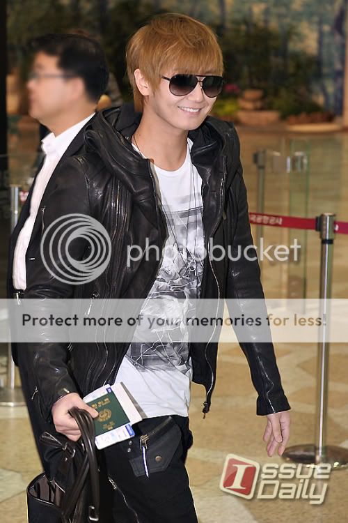 [YS+KJ] Gimpo hacia Japón [08.11.11] (2) C4606029c244551635a80ff