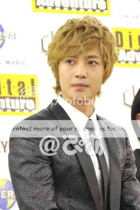 [HJL] Press Conference in Osaka Intl Convention Centre [11.11.09] Jj5qz