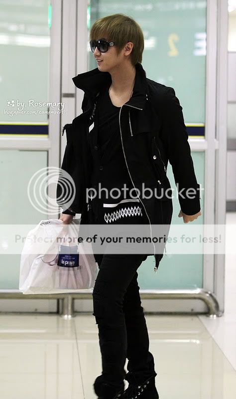 [YS] Gimpo Airport de vuelta desde Japón [05.11.11] (3)  R5